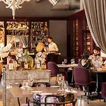 Le Grand Pavillon Chantilly Hotel