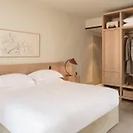 Le Grand Pavillon Chantilly 4*