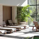 فندق Le Grand Pavillon Chantilly 4*
