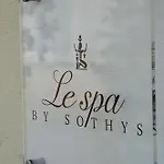 Le Grand Pavillon Chantilly فندق 4*