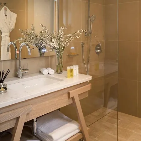 Le Grand Pavillon Chantilly 4* Avilly-Saint-Leonard