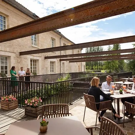 Le Grand Pavillon Chantilly 4*