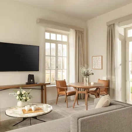 Le Grand Pavillon Chantilly Avilly-Saint-Leonard