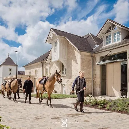 Le Grand Pavillon Chantilly 4* Avilly-Saint-Leonard