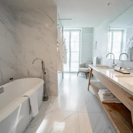 Le Grand Pavillon Chantilly Avilly-Saint-Leonard