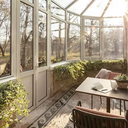 Le Grand Pavillon Chantilly 4* Avilly-Saint-Leonard