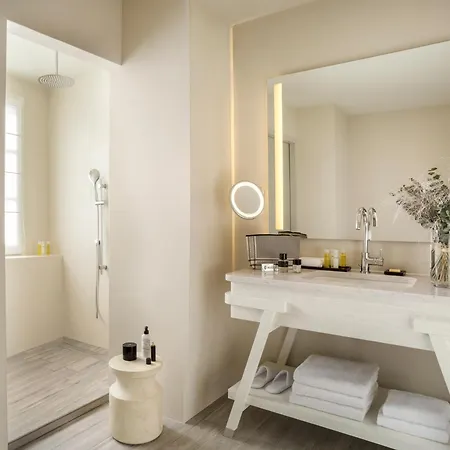 Le Grand Pavillon Chantilly 4* Avilly-Saint-Leonard