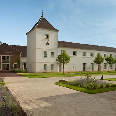 Le Grand Pavillon Chantilly 4* Avilly-Saint-Leonard