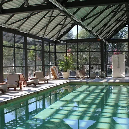 Le Grand Pavillon Chantilly 4* Avilly-Saint-Leonard