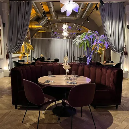 酒店 Le Grand Pavillon Chantilly 4*