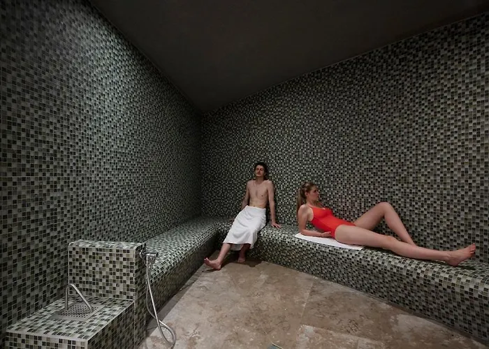 Le Grand Pavillon Chantilly Avilly-Saint-Leonard