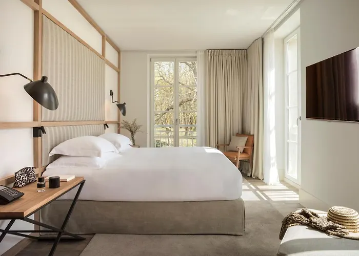 Le Grand Pavillon Chantilly 4*