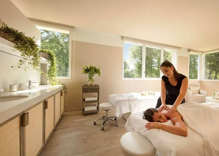 Le Grand Pavillon Chantilly Hotel Avilly-Saint-Leonard