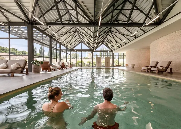 Le Grand Pavillon Chantilly Avilly-Saint-Leonard