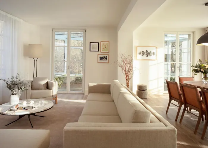 Hotel Le Grand Pavillon Chantilly 4*